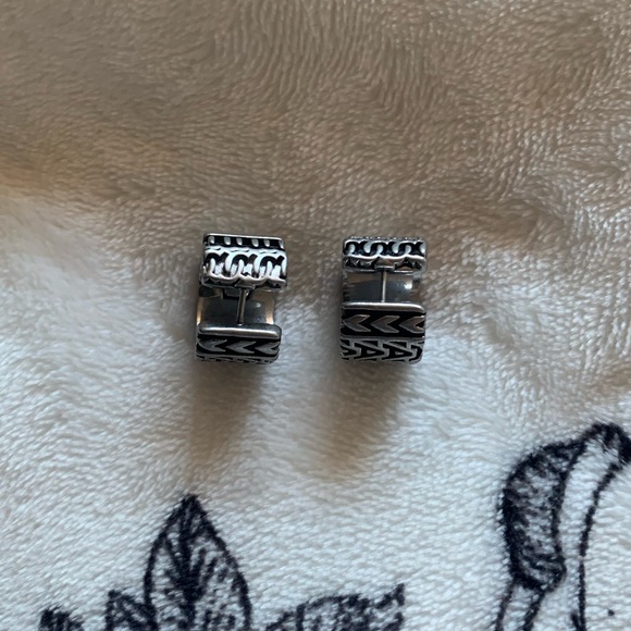 MARC JACOBS Monogram Engraved Chunky Hoop Earrings - Picture 7 of 12